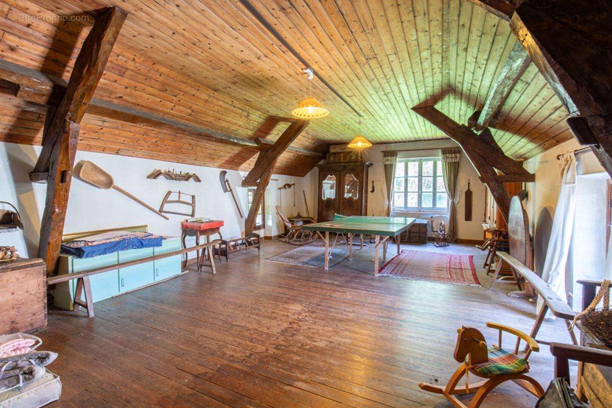 Maison à MONTALET-LE-BOIS