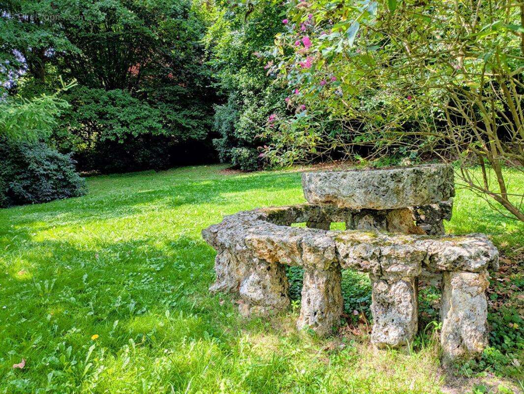 Maison à MONTALET-LE-BOIS