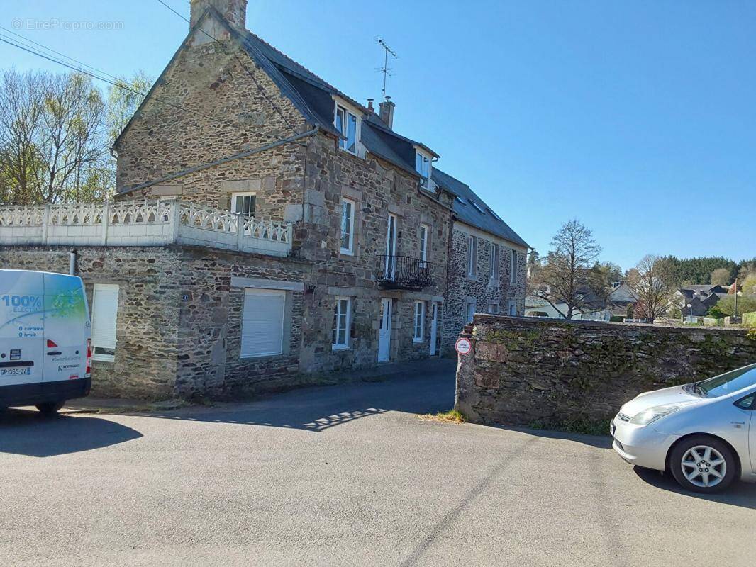 Maison à CARHAIX-PLOUGUER