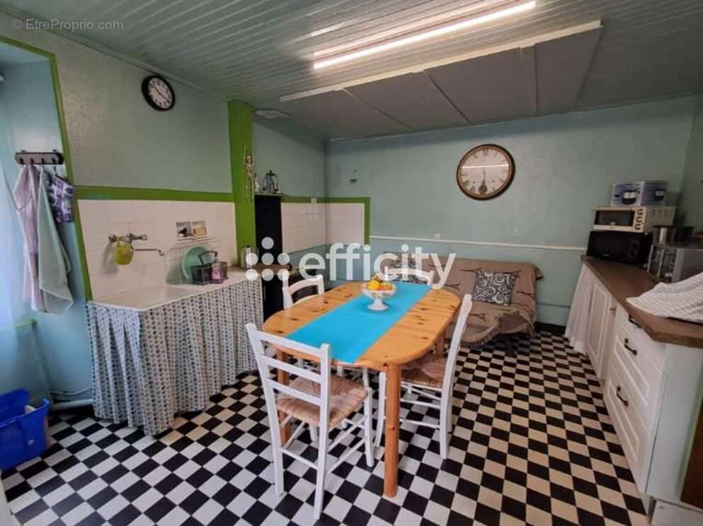 Maison à AURIAC-L'EGLISE