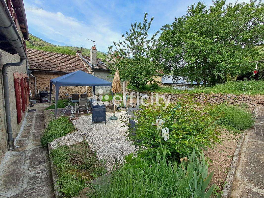 Maison à AURIAC-L'EGLISE