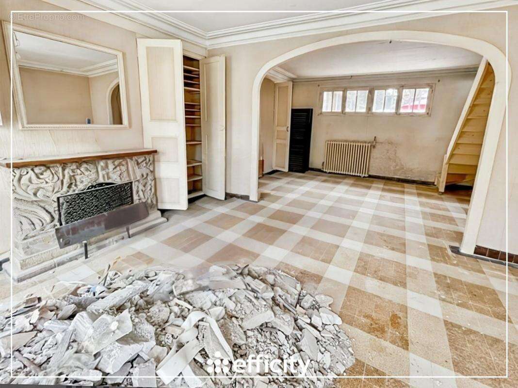 Maison à MARLES-EN-BRIE