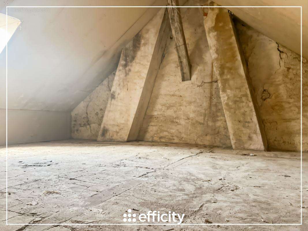 Maison à MARLES-EN-BRIE