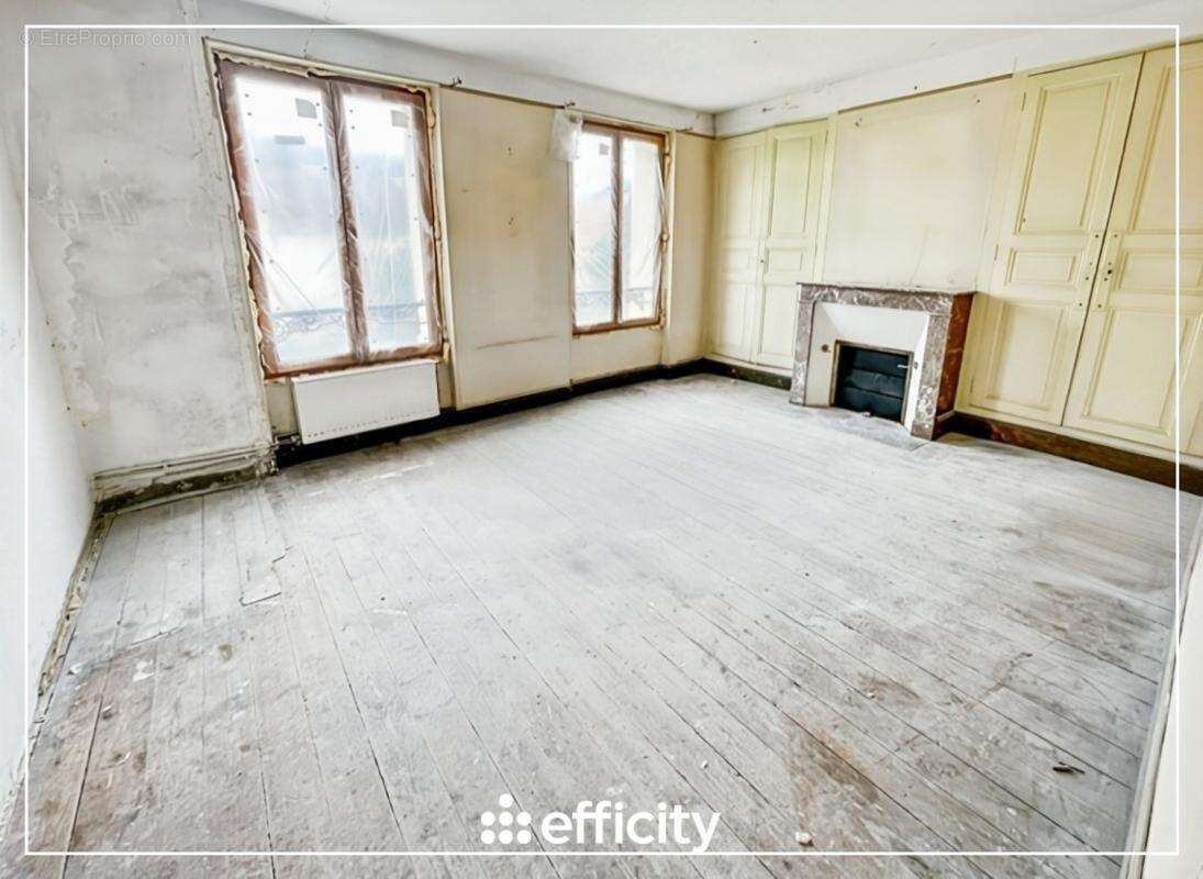 Maison à MARLES-EN-BRIE