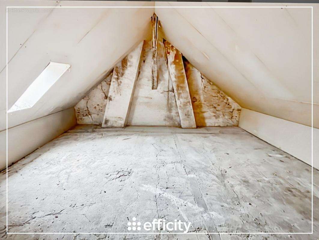 Maison à MARLES-EN-BRIE