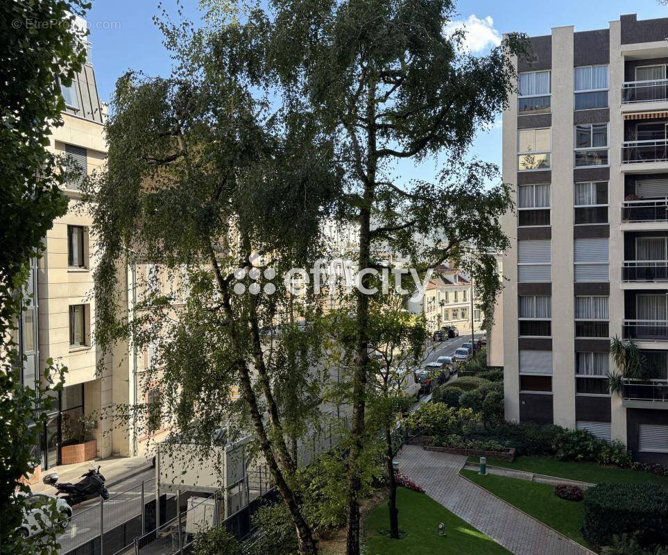 Appartement à PARIS-12E