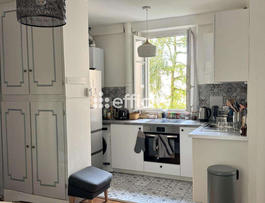 Appartement à PARIS-12E