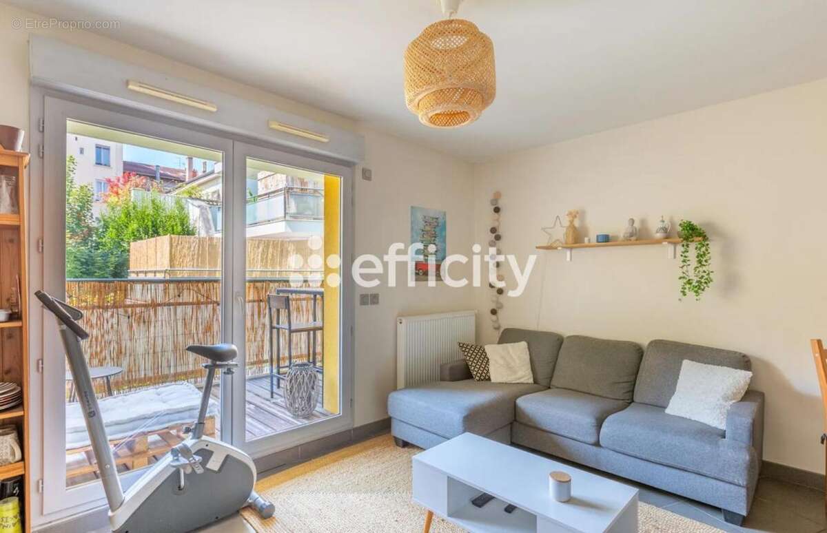 Appartement à LYON-9E