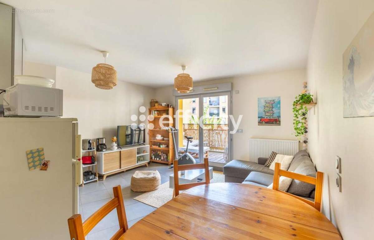 Appartement à LYON-9E