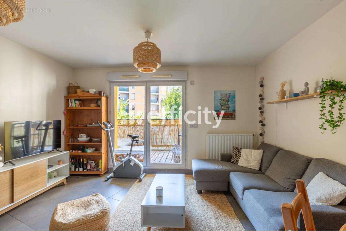Appartement à LYON-9E