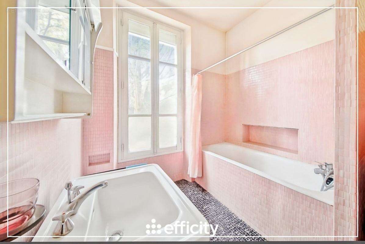 Maison à FONTENAY-TRESIGNY