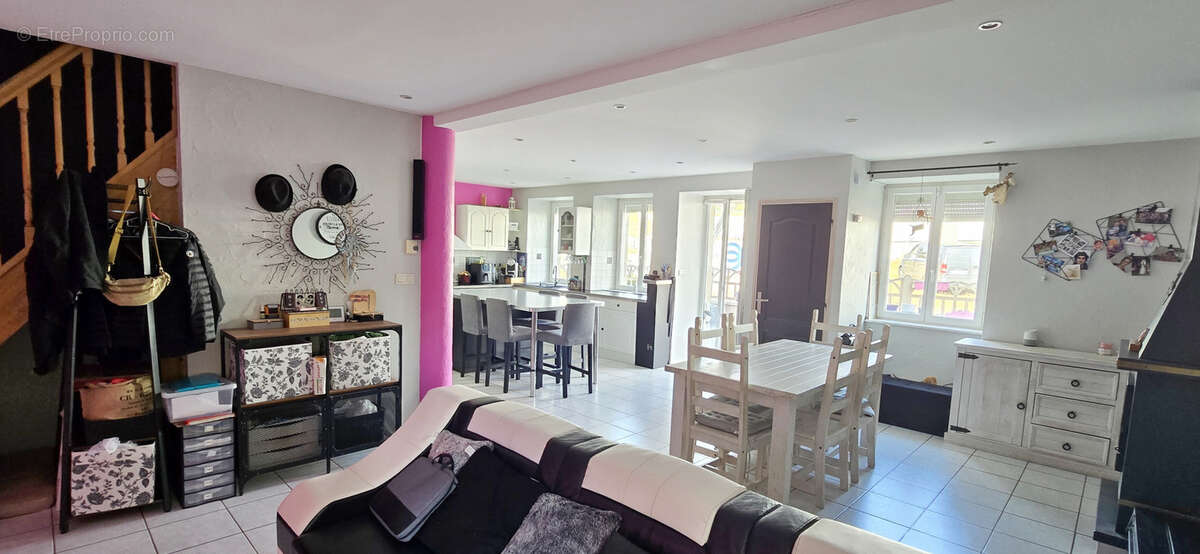 Maison à LES VILLETTES