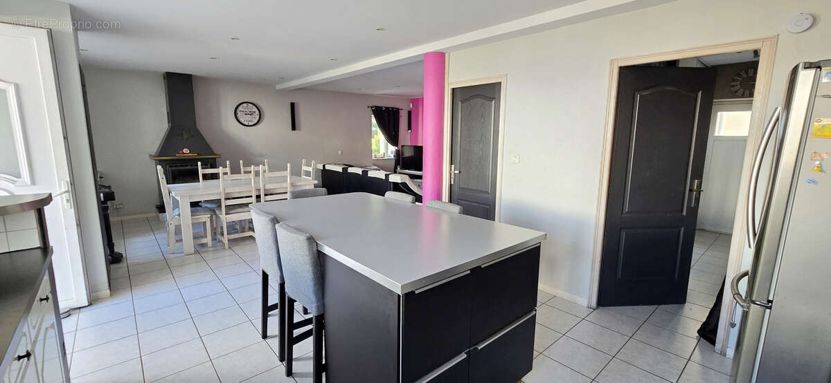 Maison à LES VILLETTES