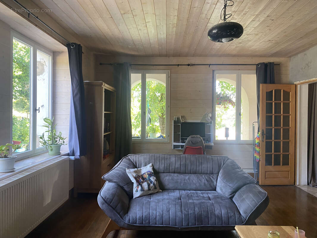 Maison à LARRIVOIRE