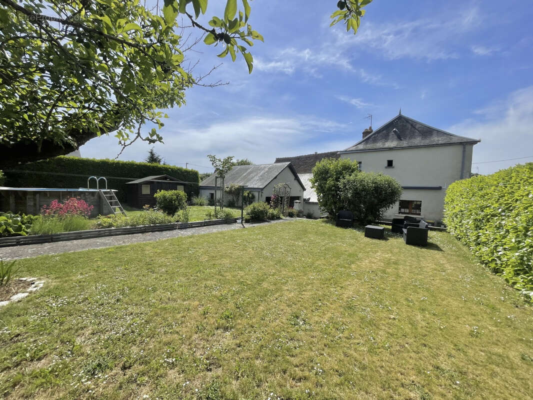 Maison à NOTRE-DAME-D&#039;OE