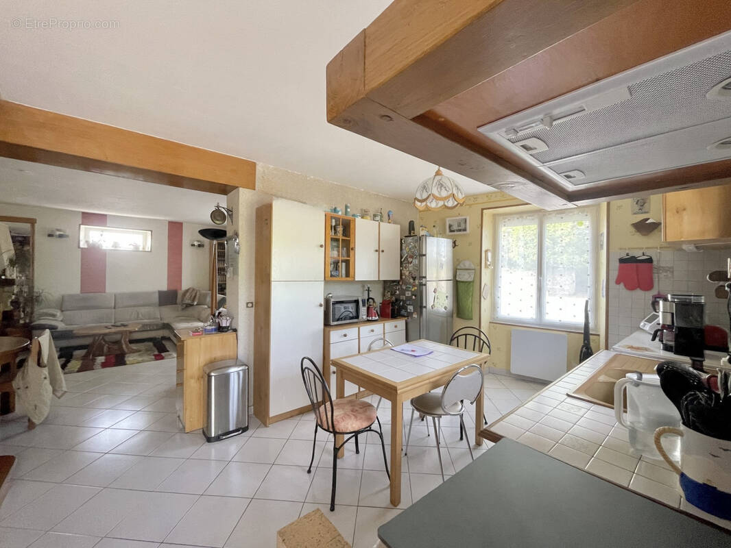 Maison à NOTRE-DAME-D&#039;OE