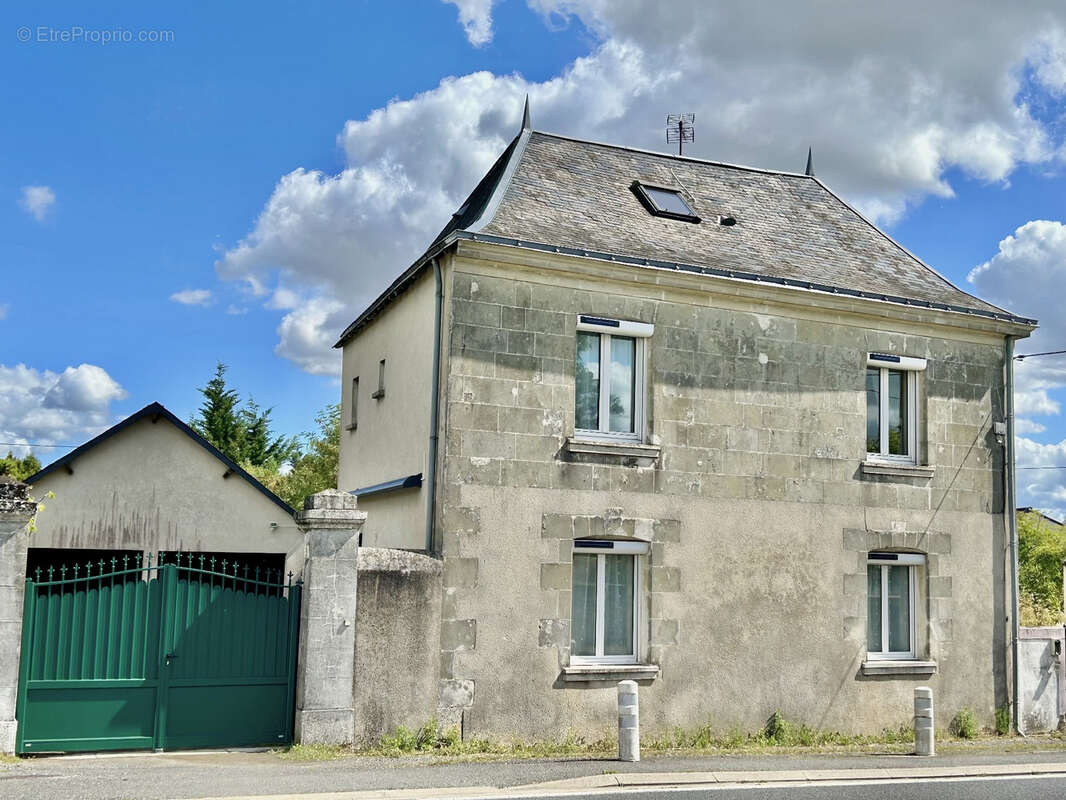 Maison à NOTRE-DAME-D&#039;OE