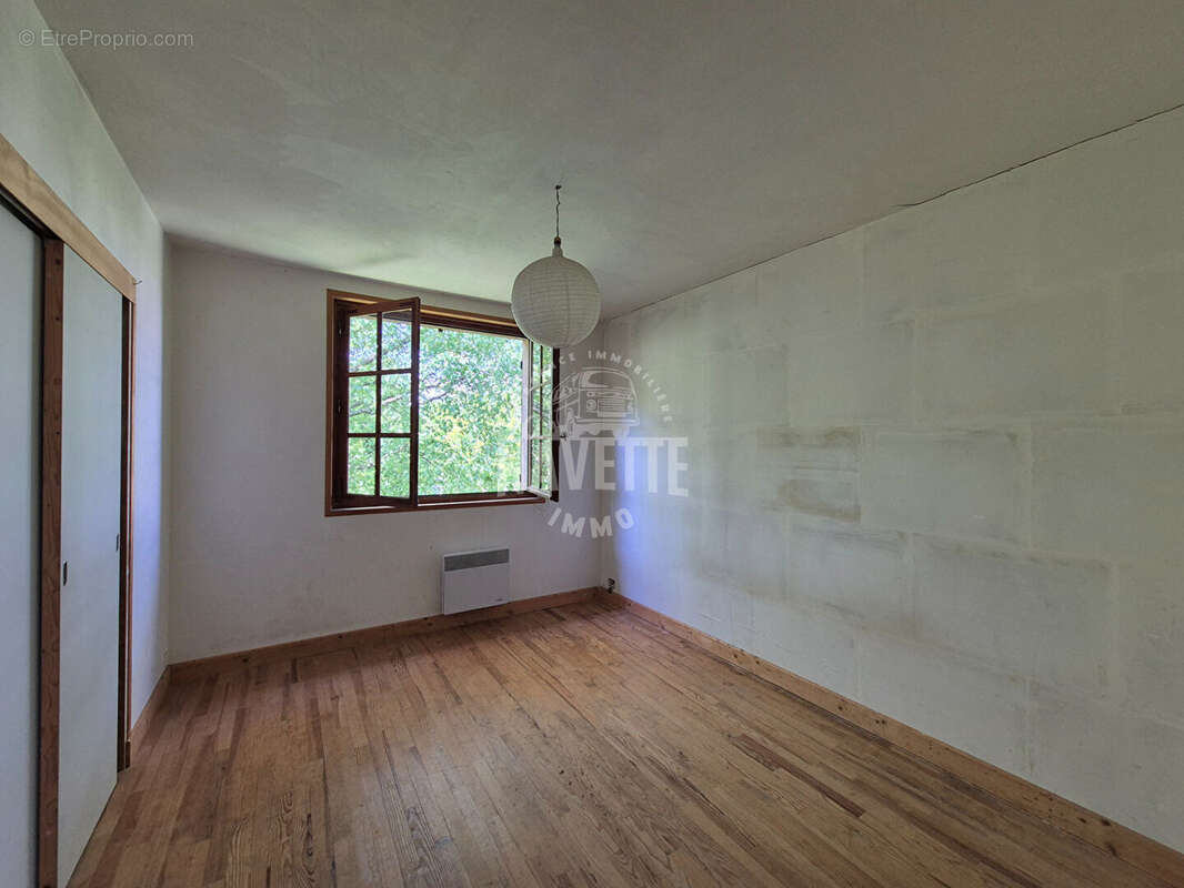 Maison à VEYRE-MONTON