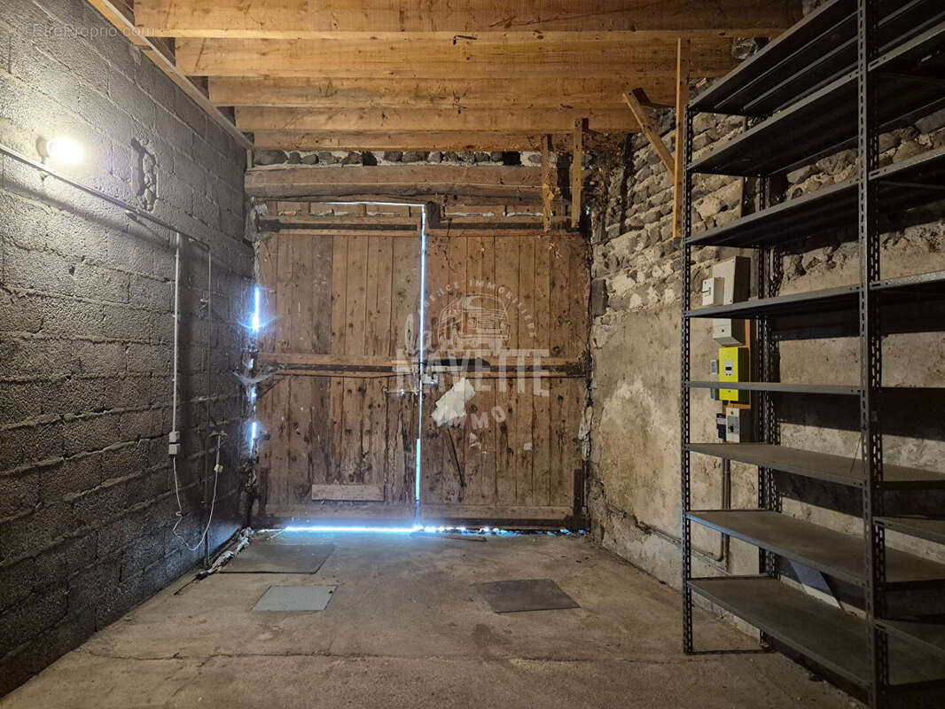 Maison à VEYRE-MONTON