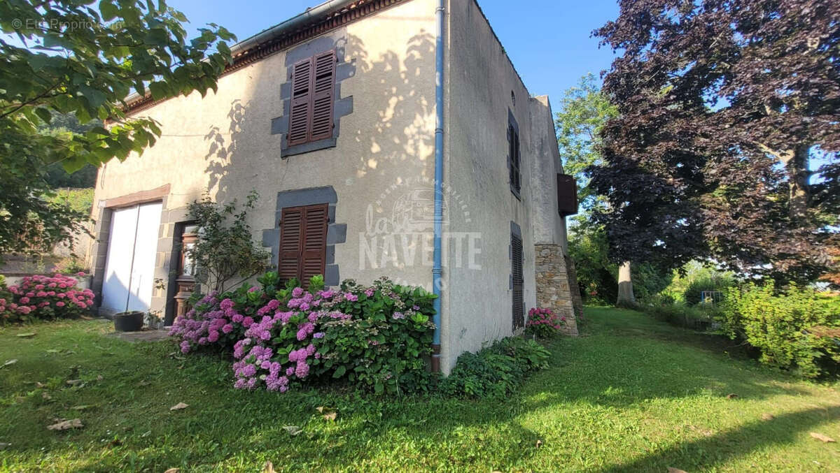 Maison à VEYRE-MONTON