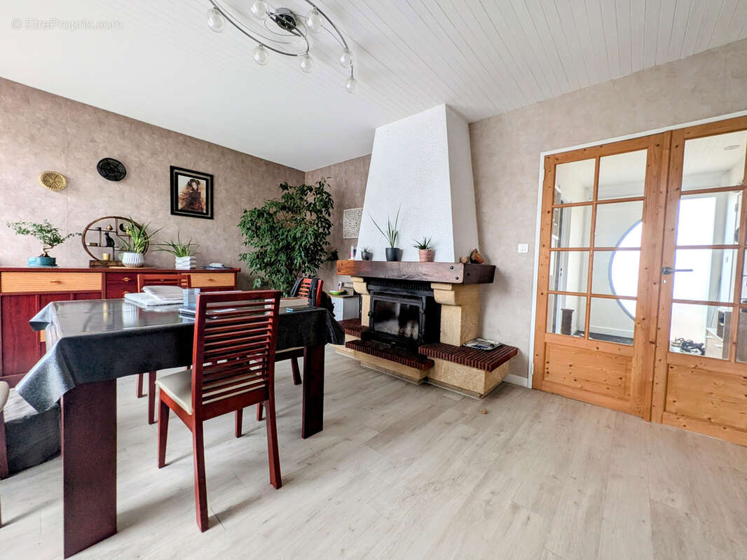 Maison à JARVILLE-LA-MALGRANGE