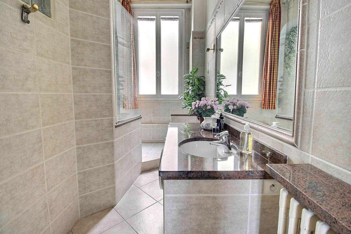 Appartement à LYON-6E