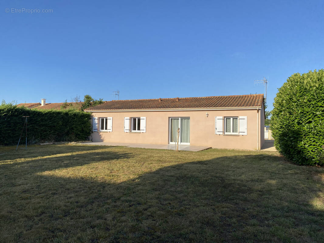 Maison à CHASSENEUIL-DU-POITOU