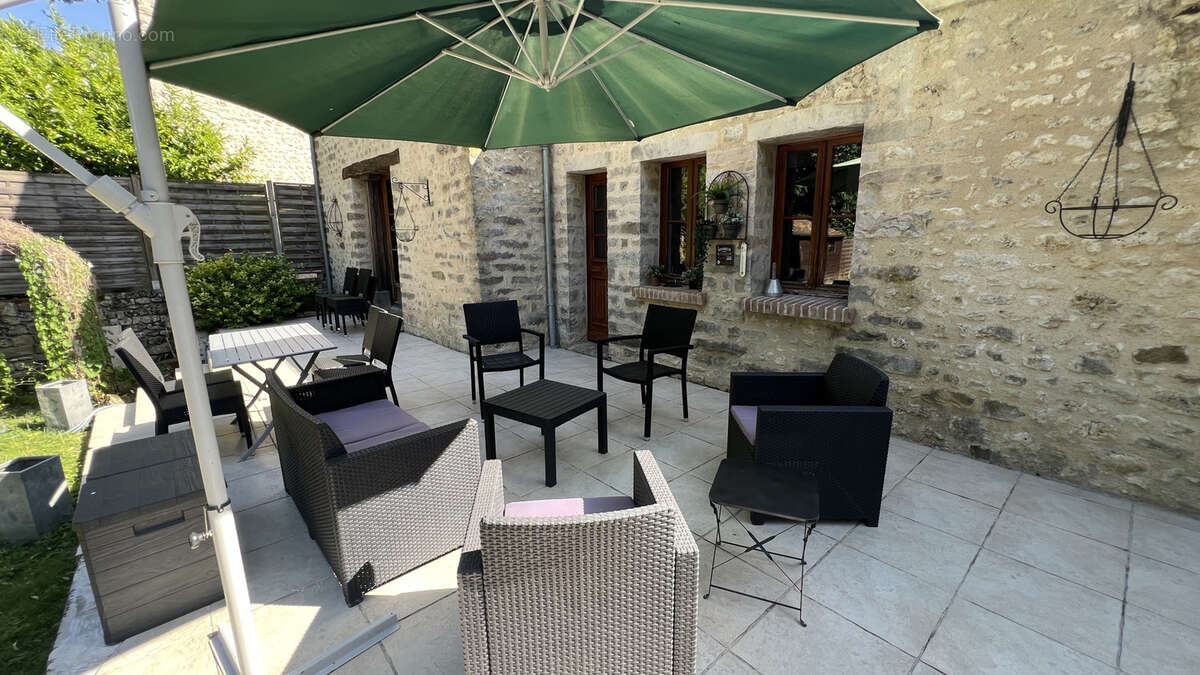 Maison à GUIGNEVILLE-SUR-ESSONNE