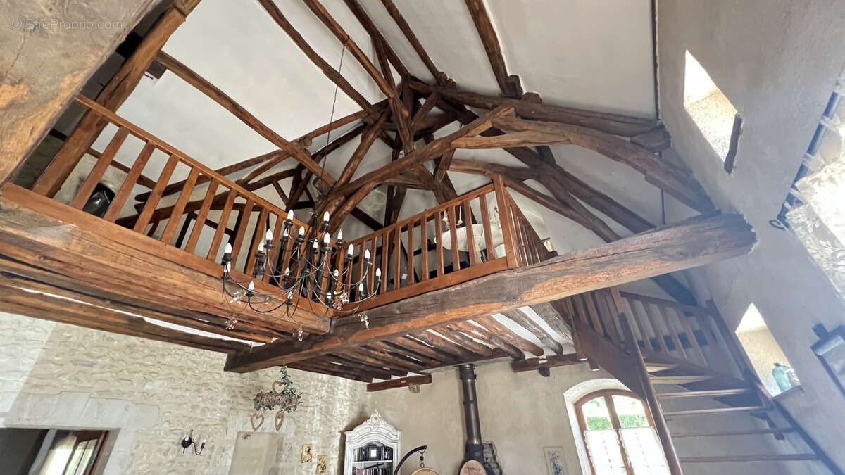 Maison à GUIGNEVILLE-SUR-ESSONNE