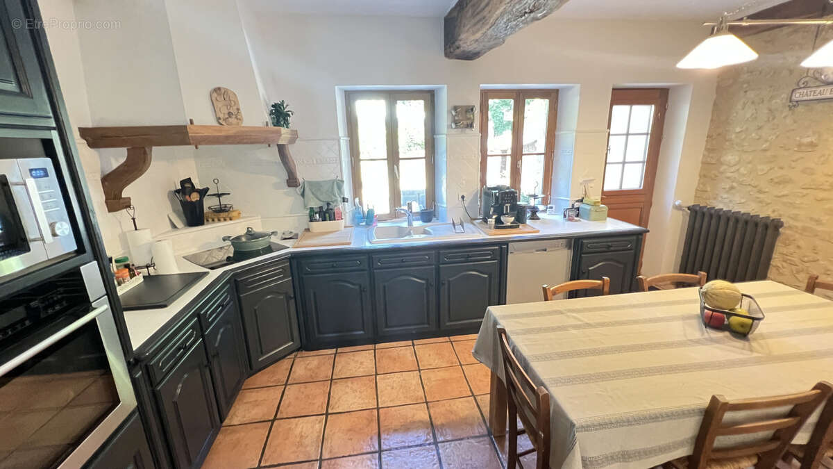 Maison à GUIGNEVILLE-SUR-ESSONNE