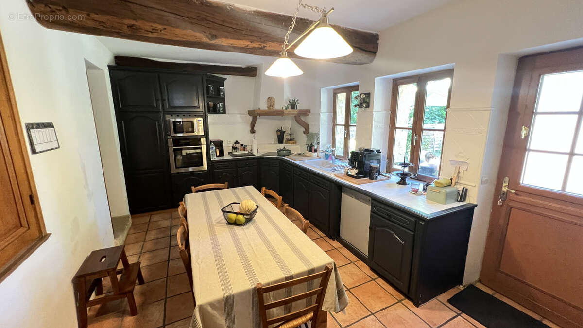 Maison à GUIGNEVILLE-SUR-ESSONNE