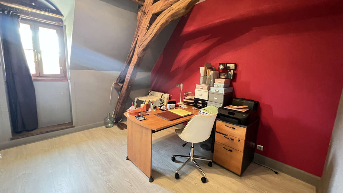 Maison à GUIGNEVILLE-SUR-ESSONNE