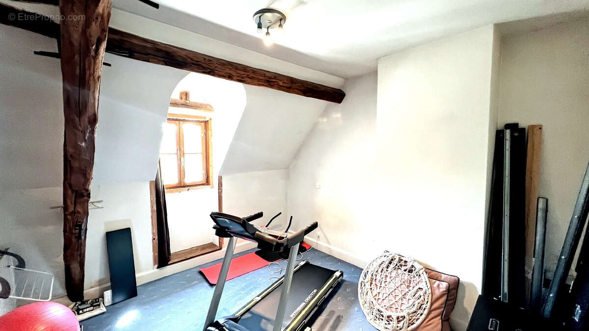 Maison à GUIGNEVILLE-SUR-ESSONNE