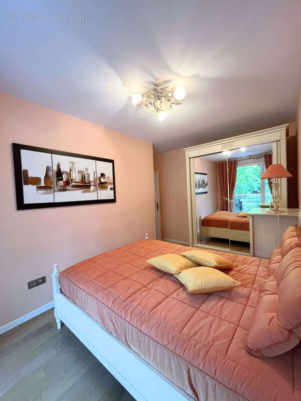 Appartement à LA CELLE-SAINT-CLOUD