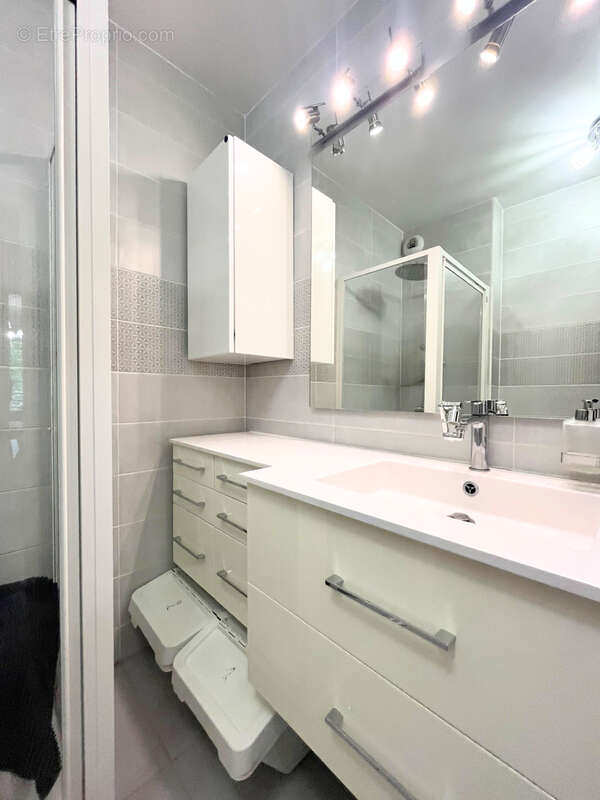 Appartement à LA CELLE-SAINT-CLOUD