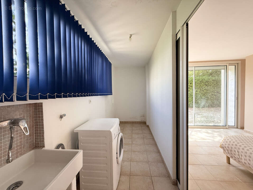 Maison à SIX-FOURS-LES-PLAGES