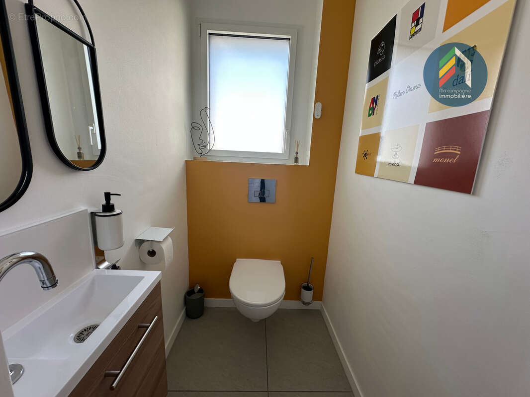 Maison à LES HERBIERS