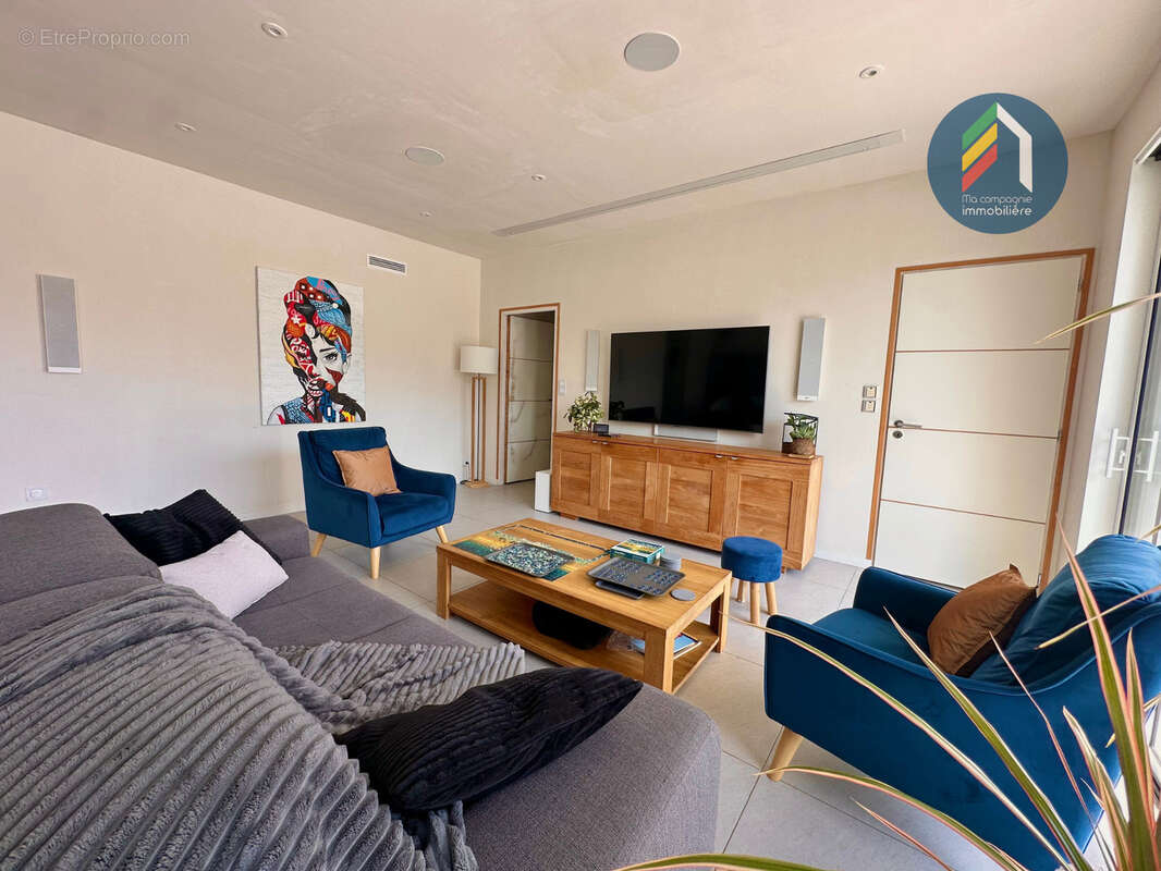 Maison à LES HERBIERS