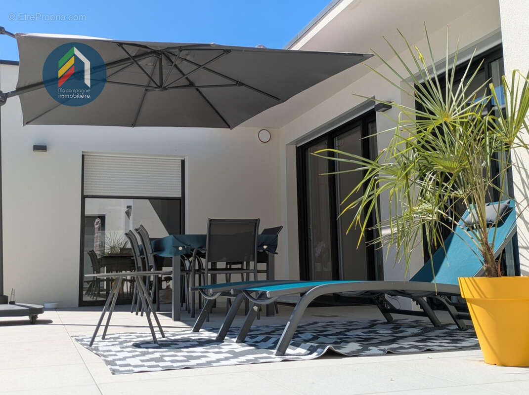 Maison à LES HERBIERS