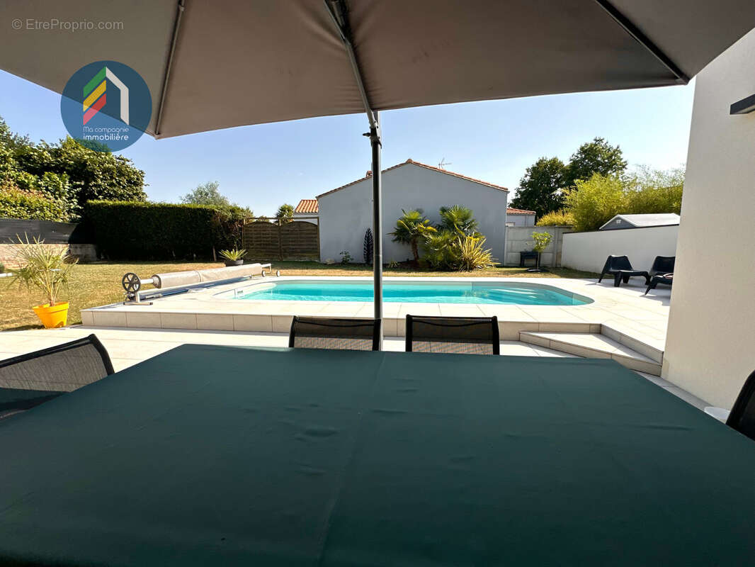 Maison à LES HERBIERS