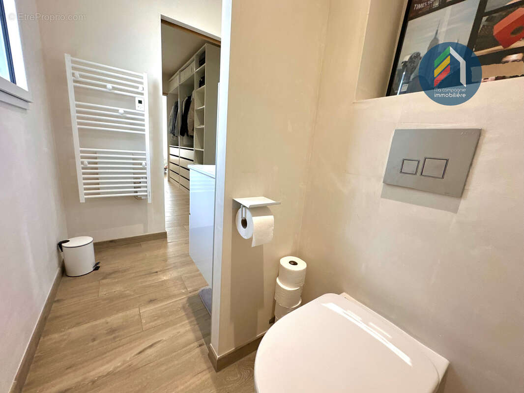 Maison à LES HERBIERS