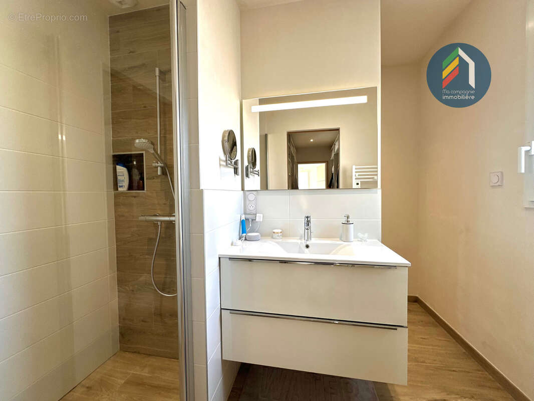 Maison à LES HERBIERS