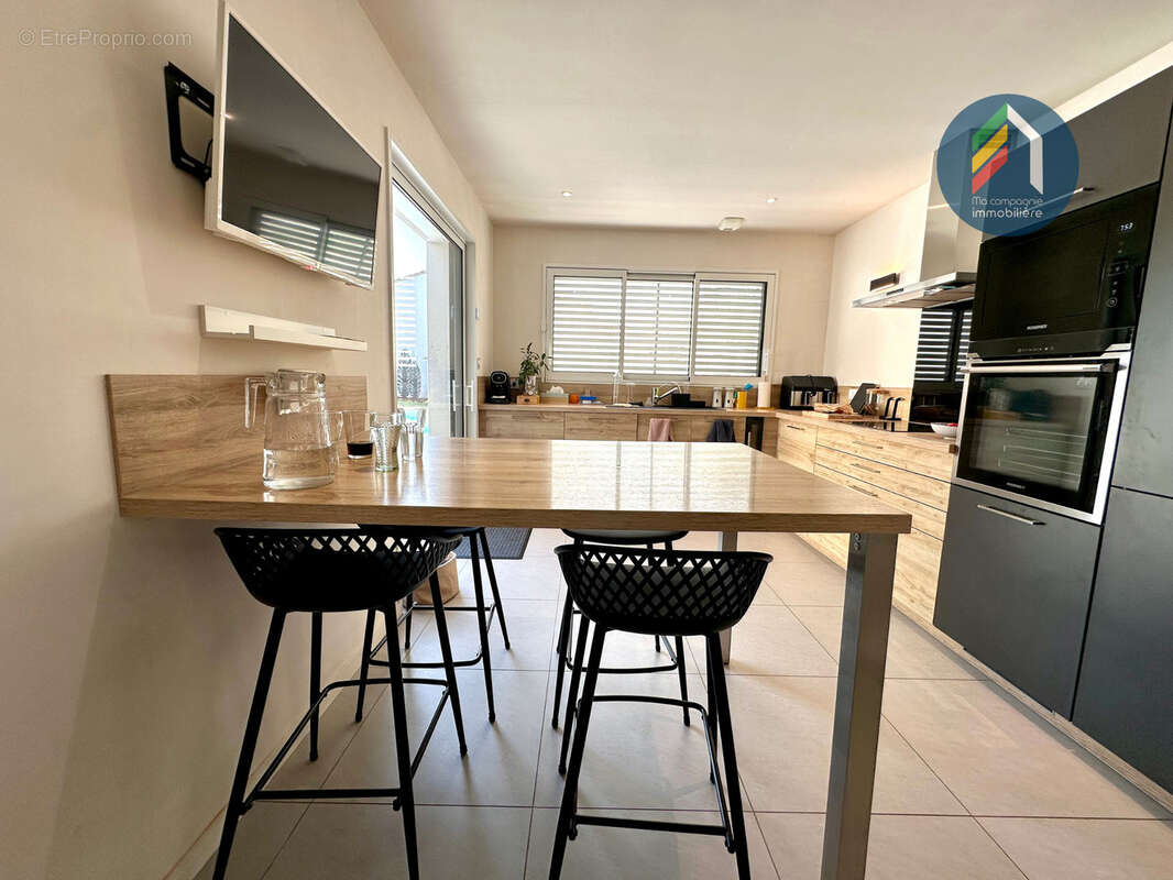 Maison à LES HERBIERS