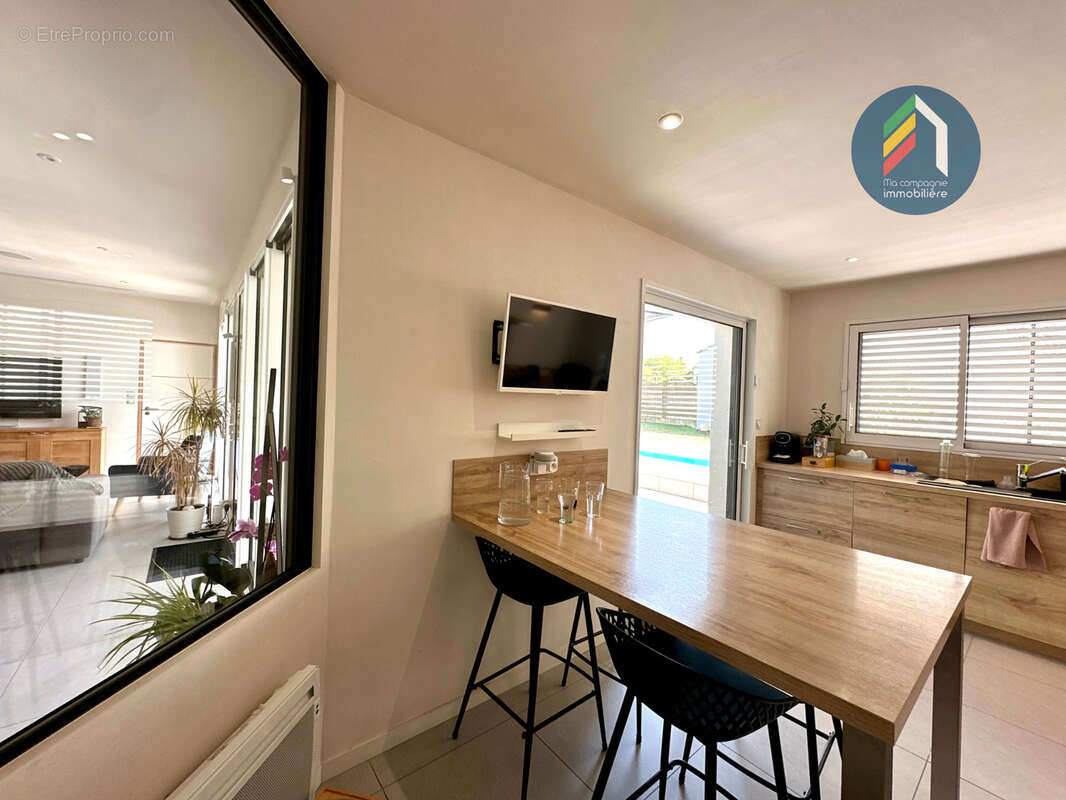 Maison à LES HERBIERS