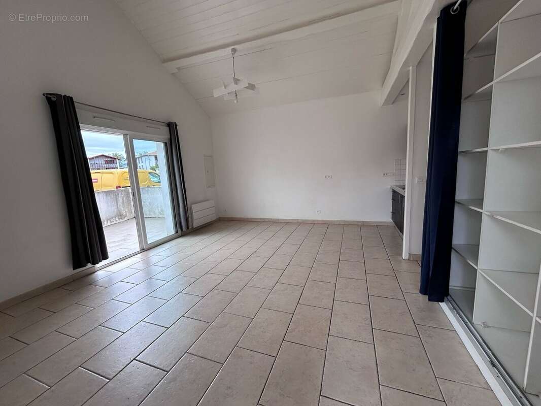 Appartement à USTARITZ