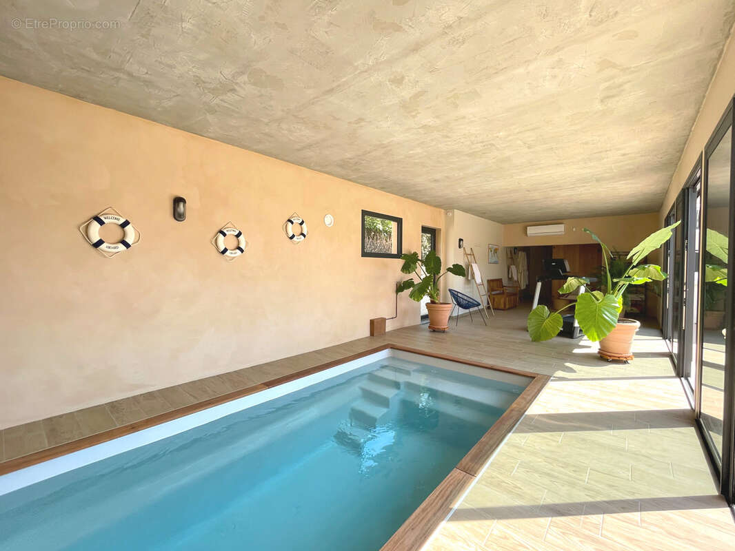 Maison à CHARNAY-LES-MACON