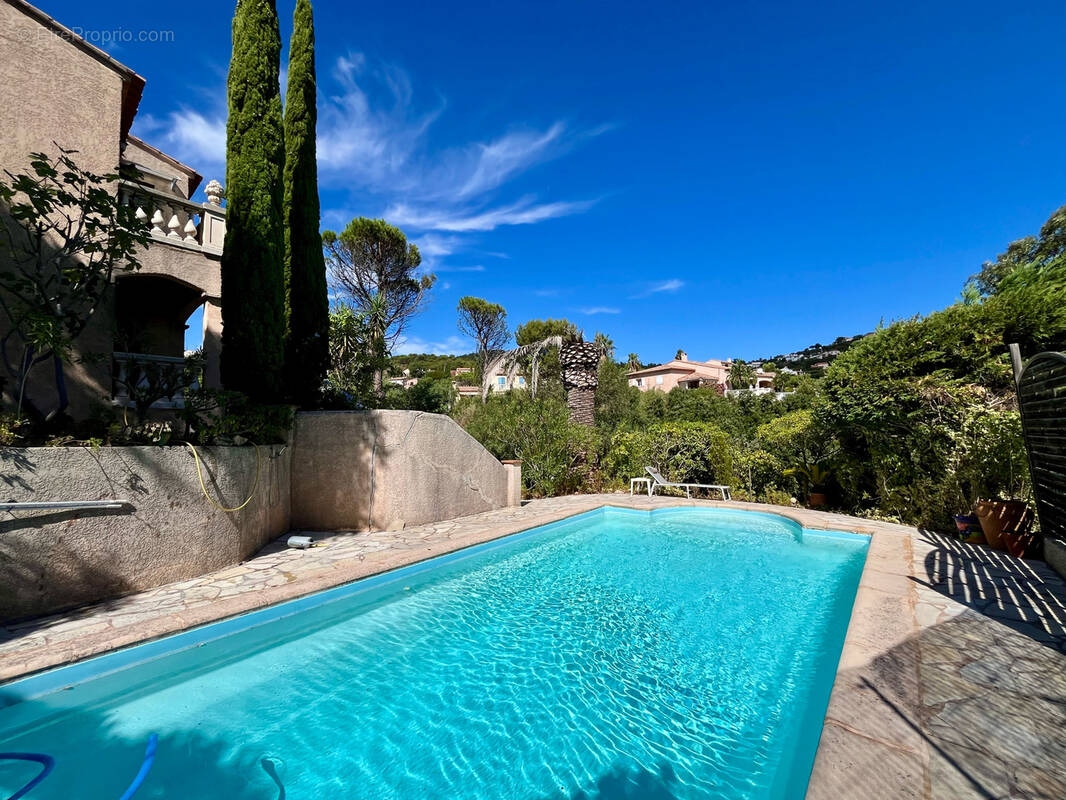 Maison à LES ISSAMBRES