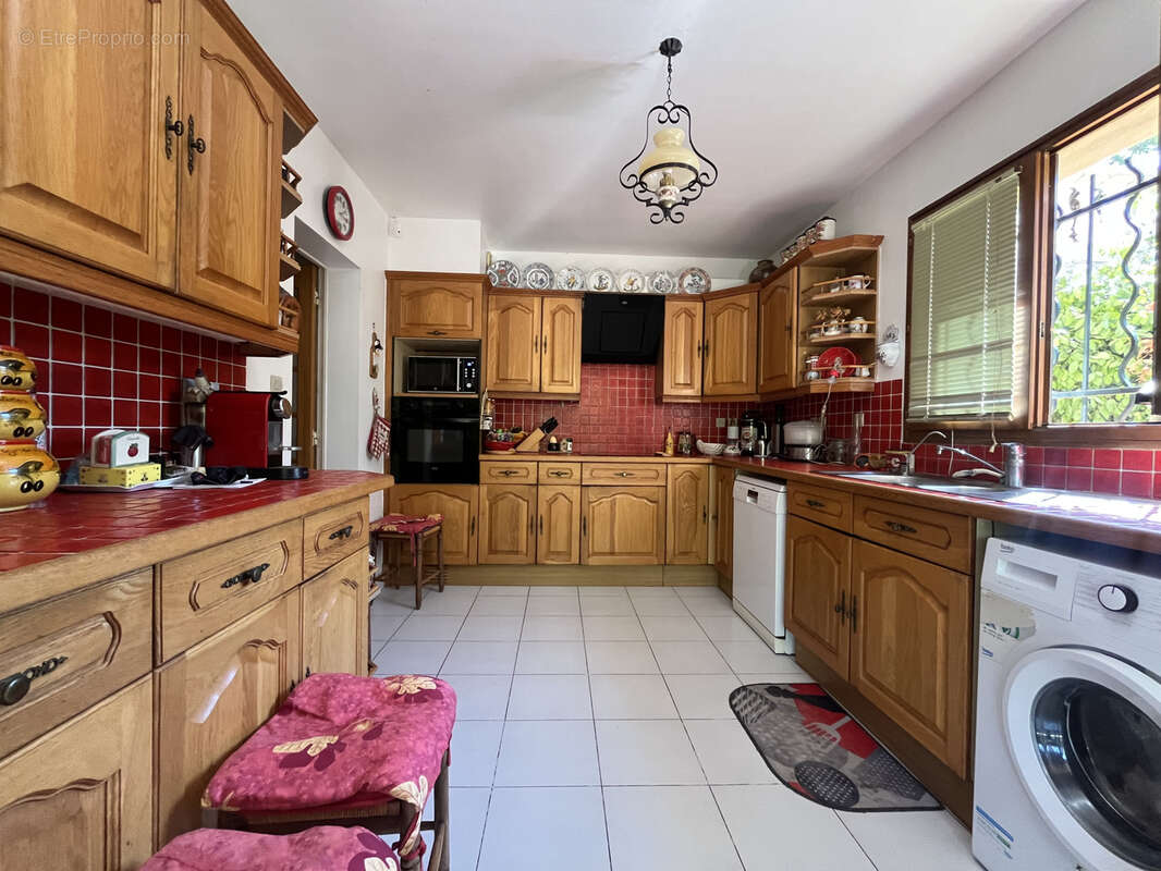 Maison à LES ISSAMBRES