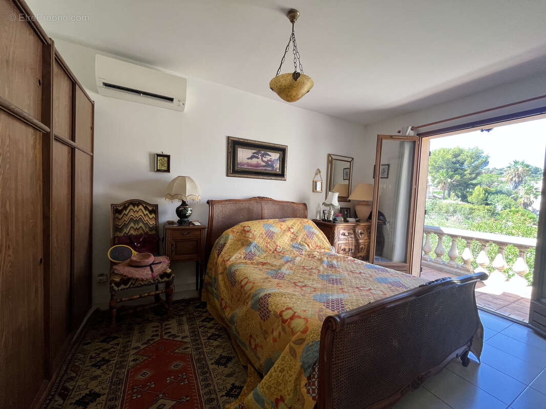 Maison à LES ISSAMBRES