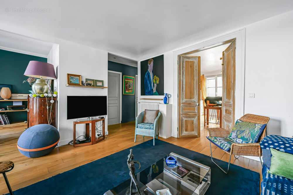 Appartement à PARIS-10E